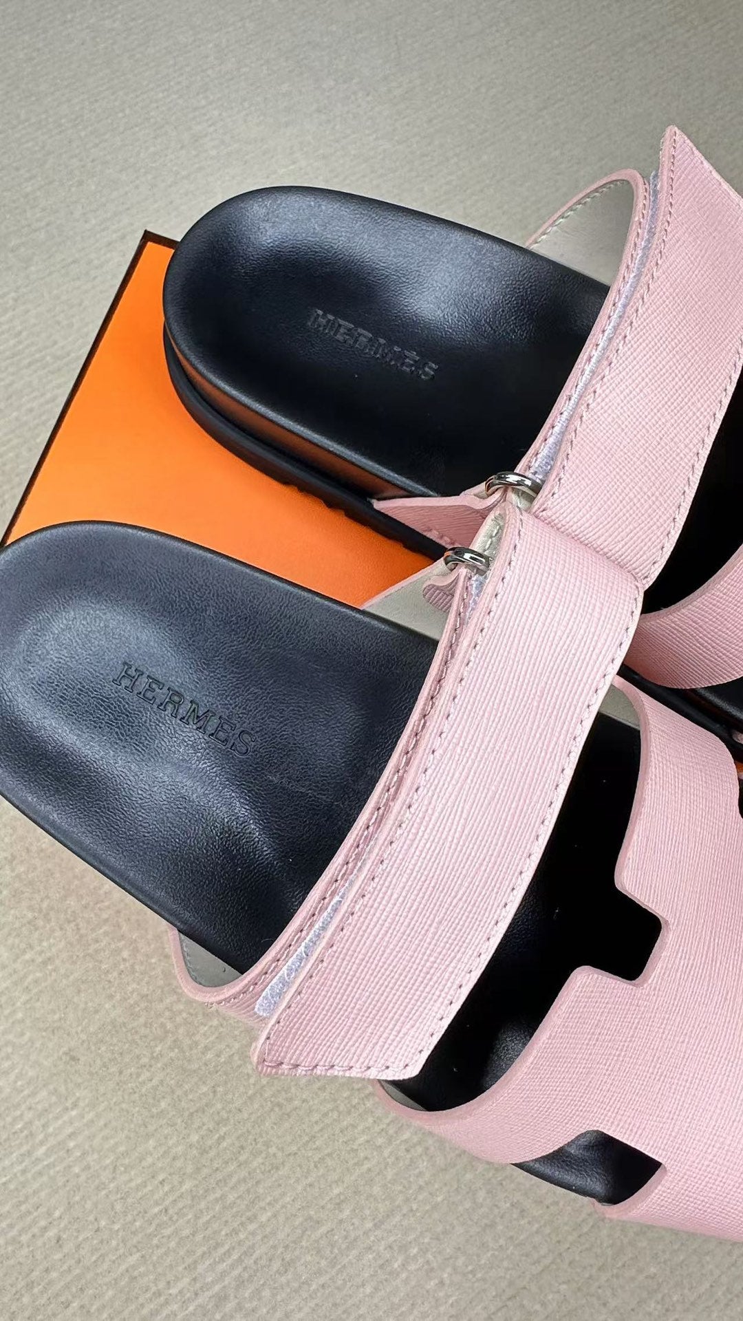 255QH26Z Popular leather shoes