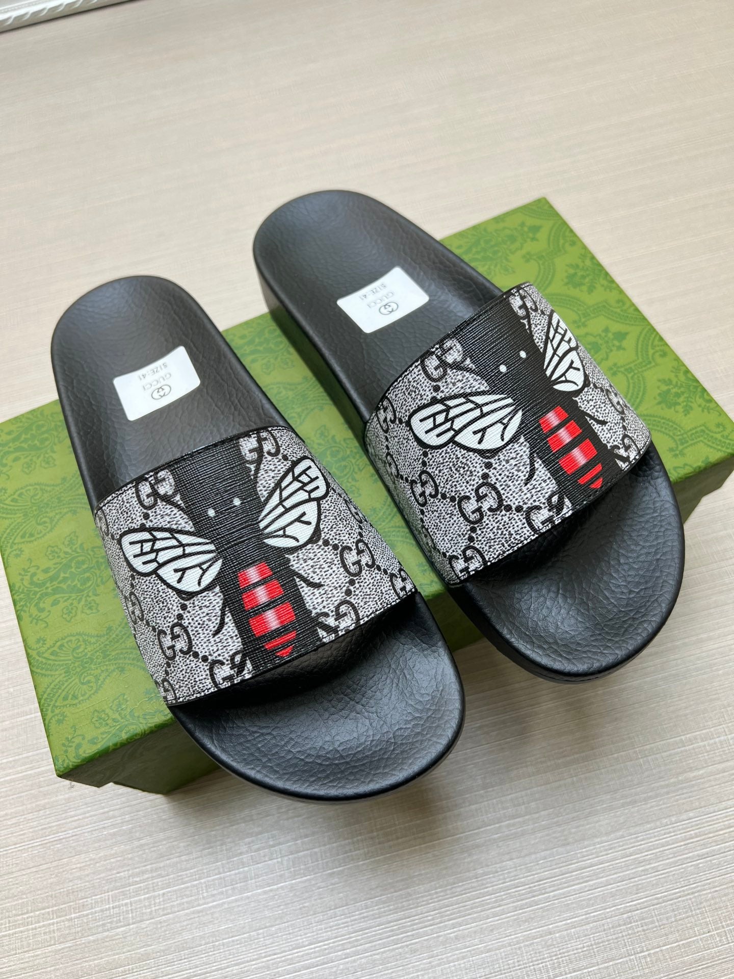 5LB235Z Popular Slippers