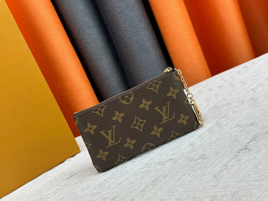 15RE91B  Popular   leather bag