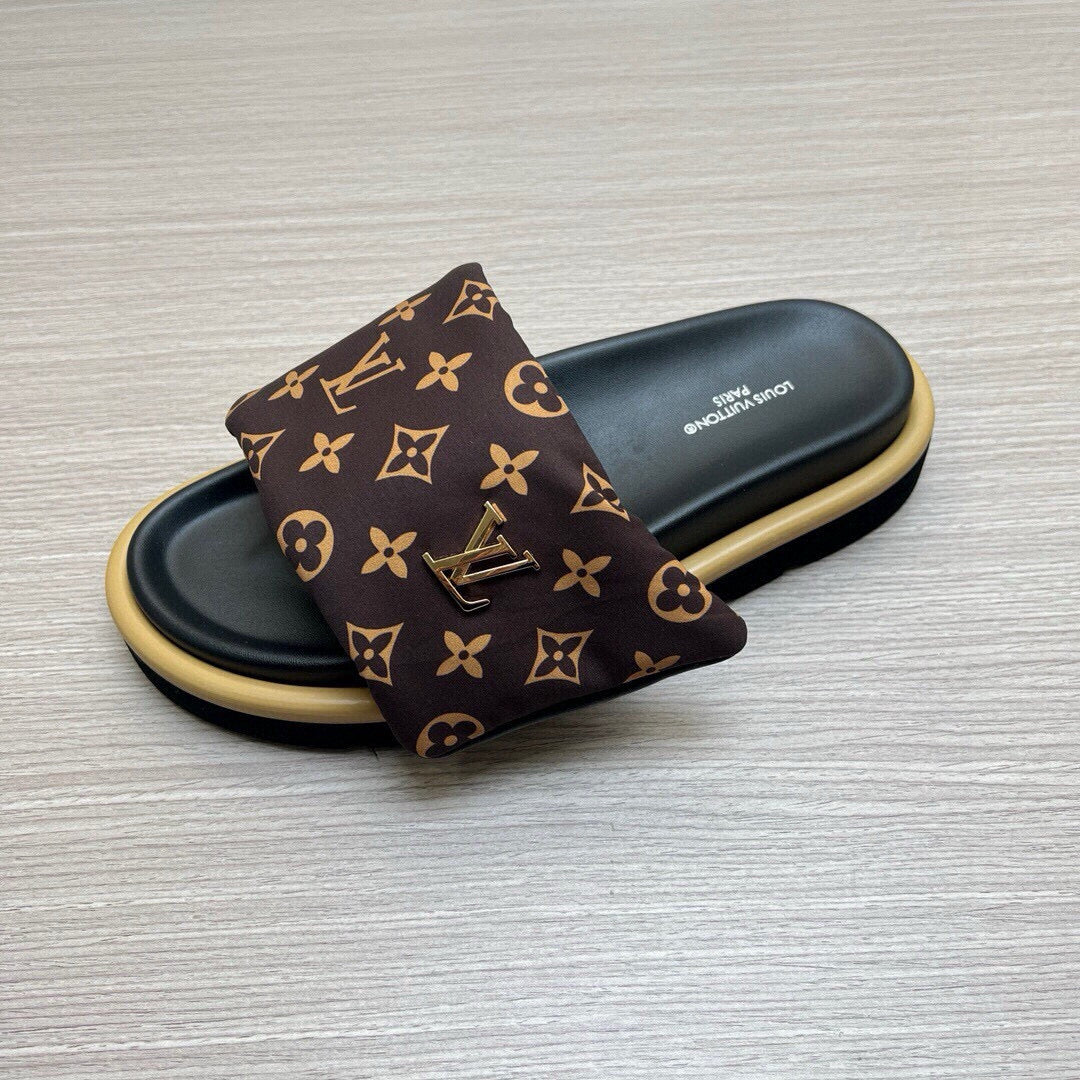 5QE10Z Popular  Slippers