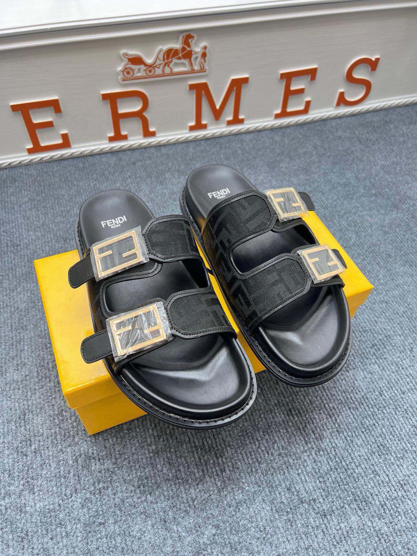 54F38Z Popular slippers