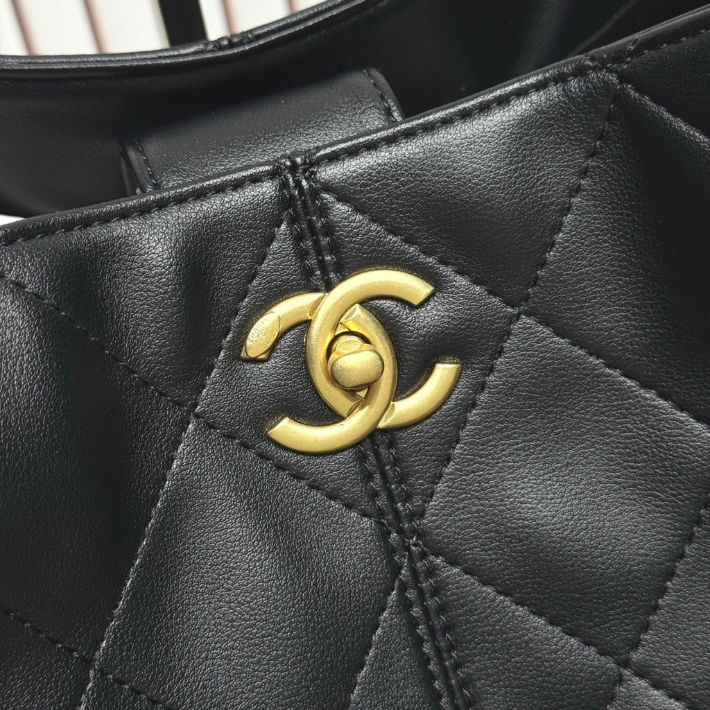 146PC18B Popular leather bag