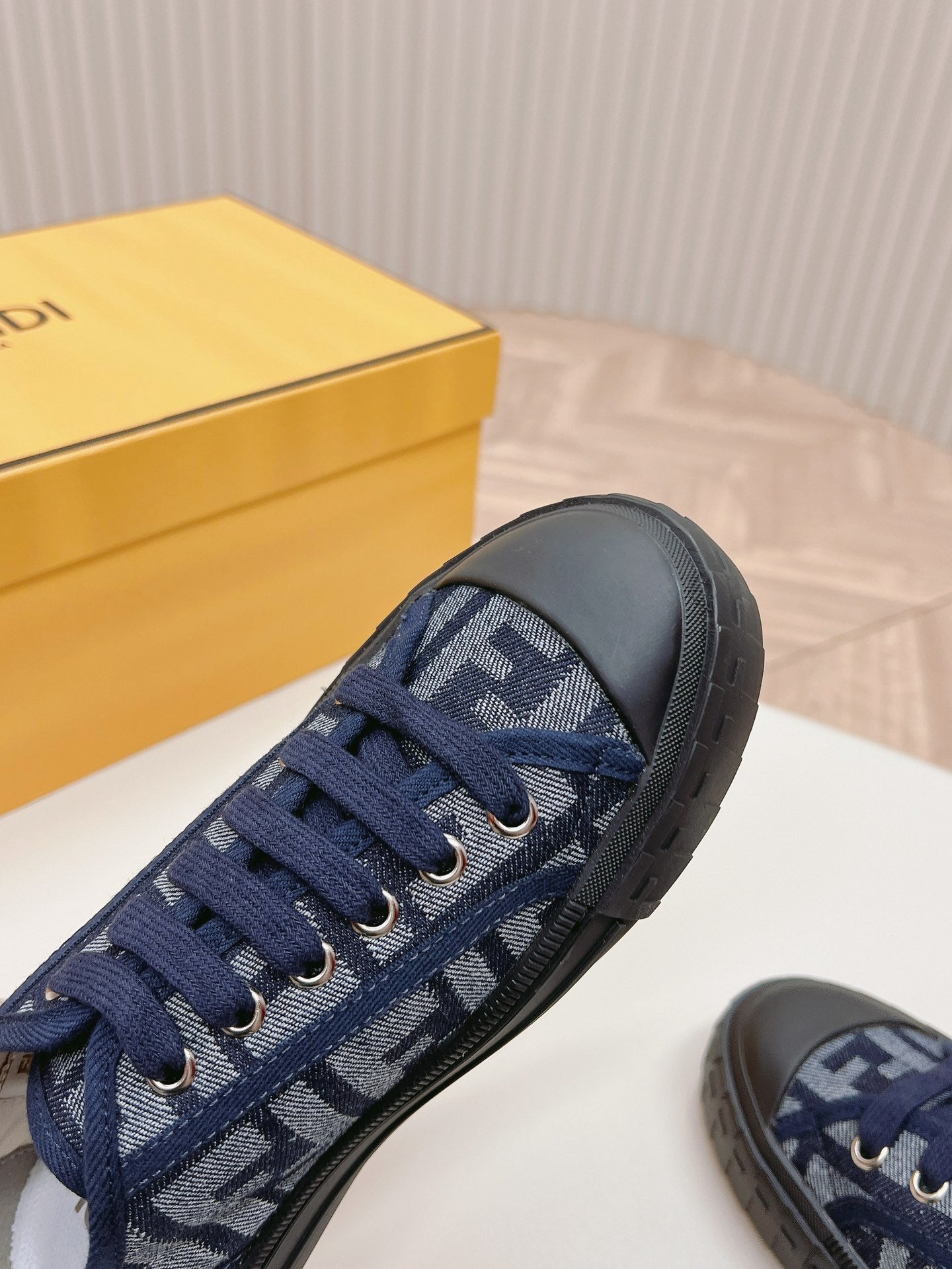 2105QF423Z Popular high-quality Shoes