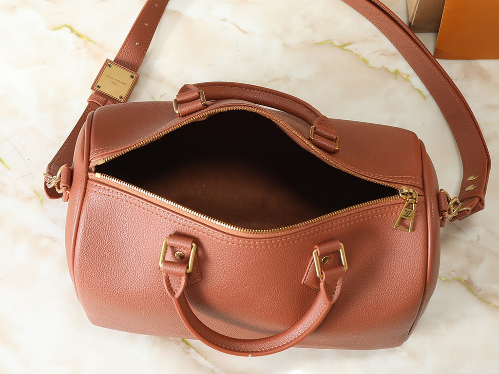 146PE40B Popular leather bag