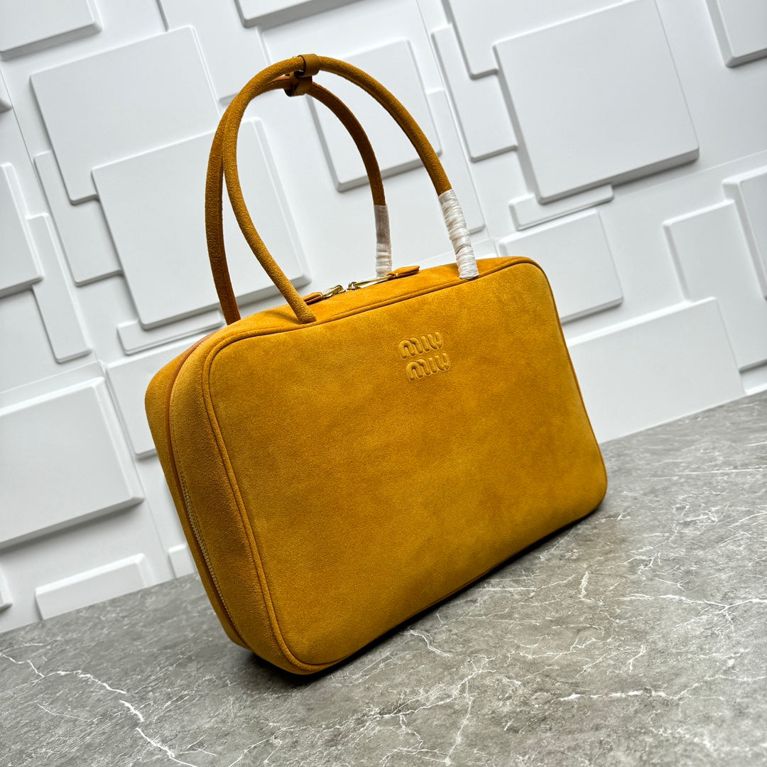 136PA28B Popular chamois leather bag