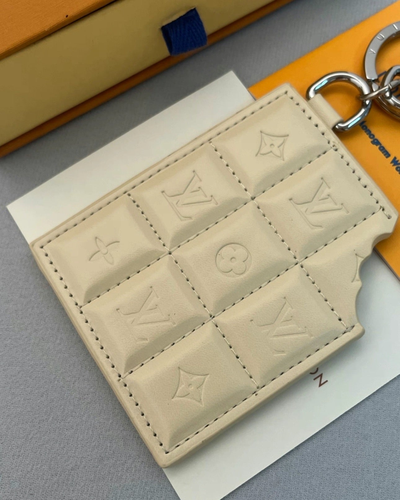 35RE6A Popular bag 's charms accessories