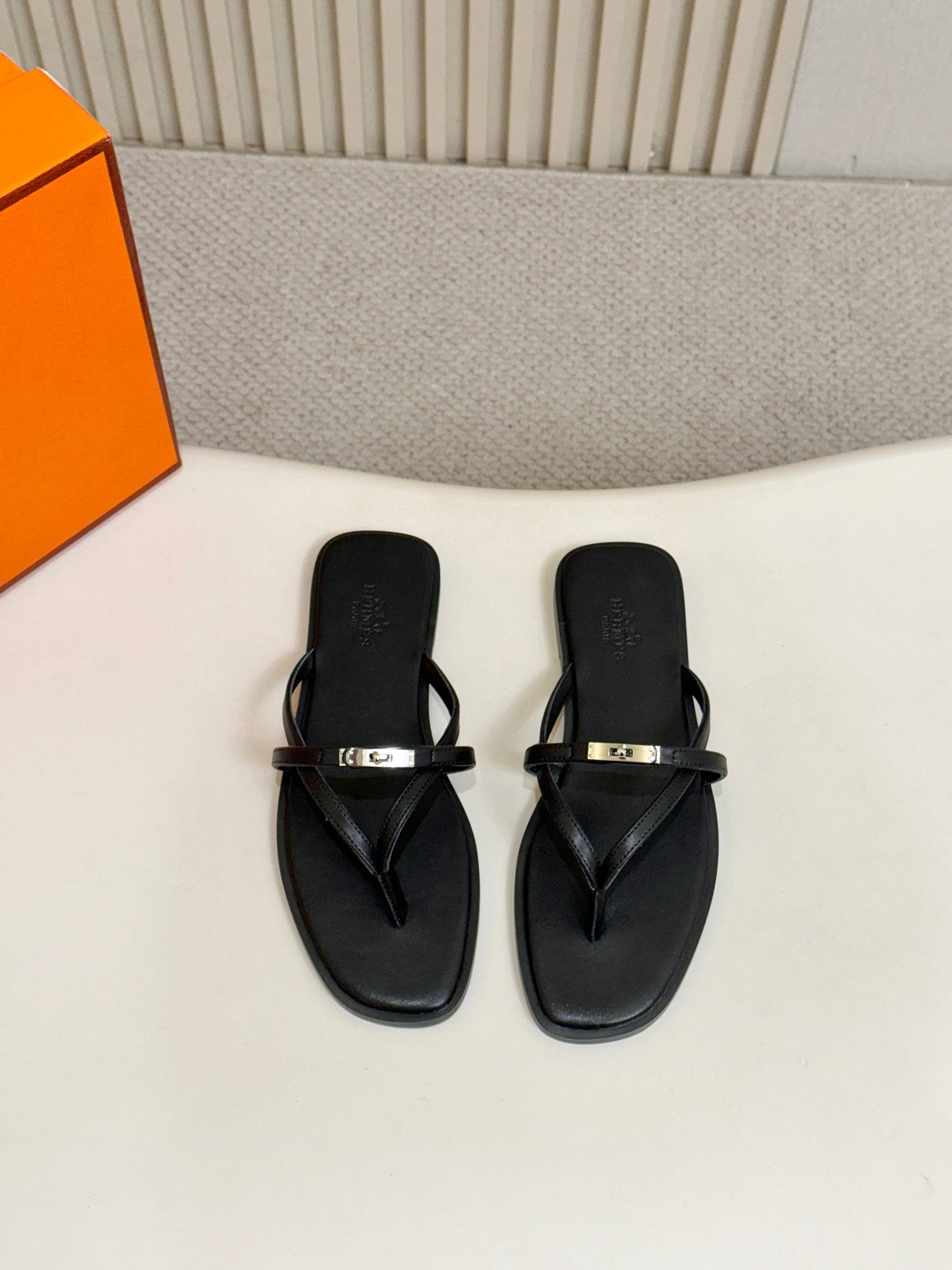Z2X66H6 Popular high-quality leather Shoes