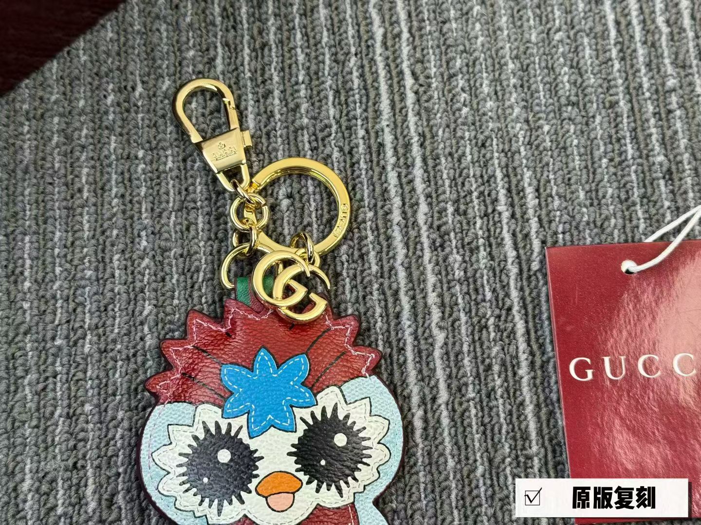336BB4A  Popular bag 's charms accessories