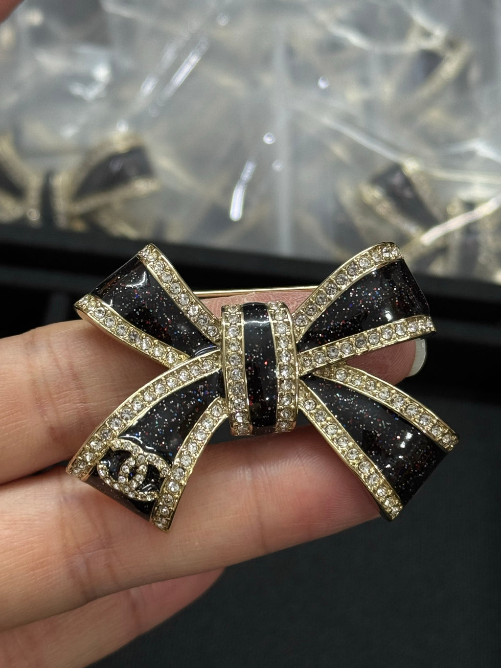 15ZC5X Popular Brooch