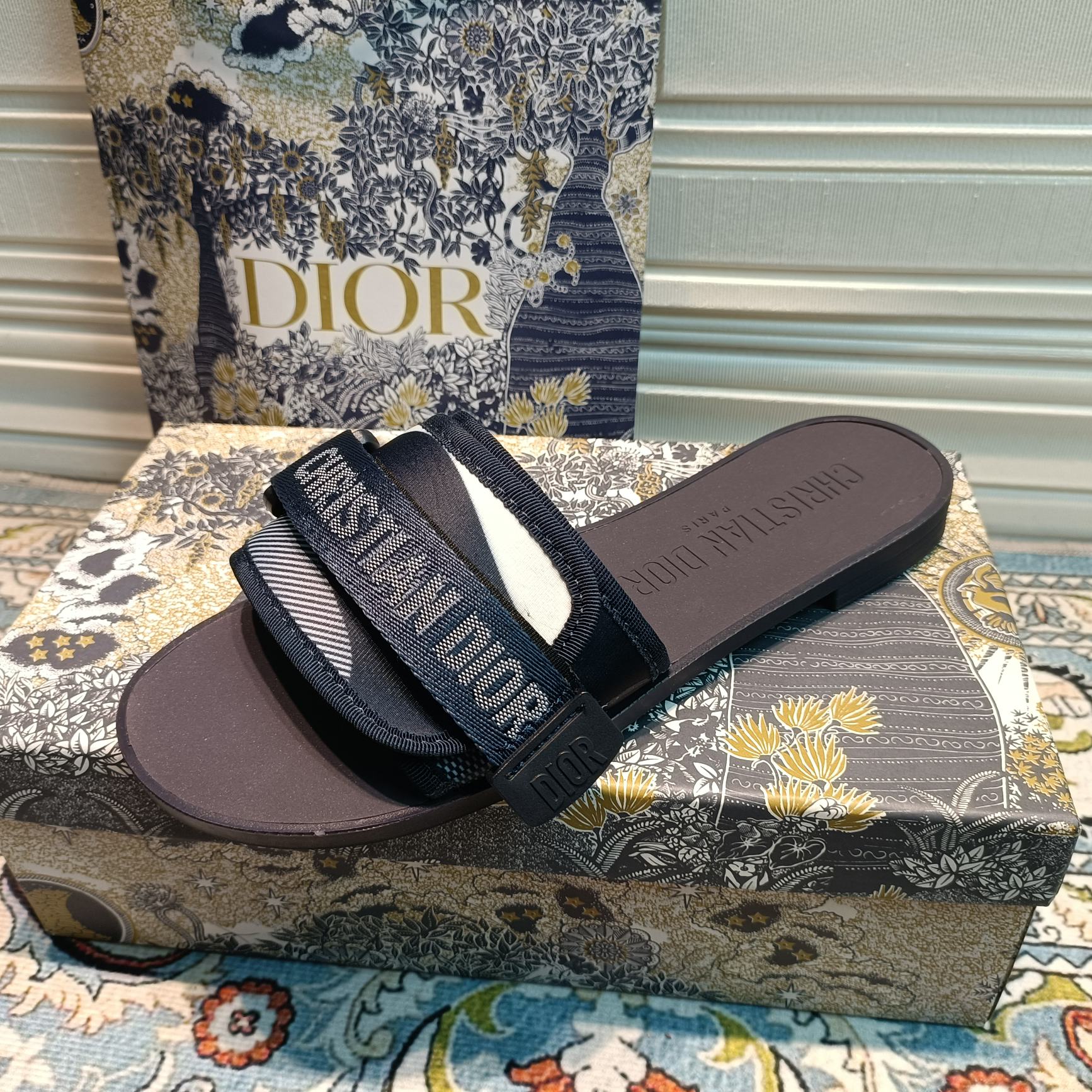 14D20Z Popular Slippers