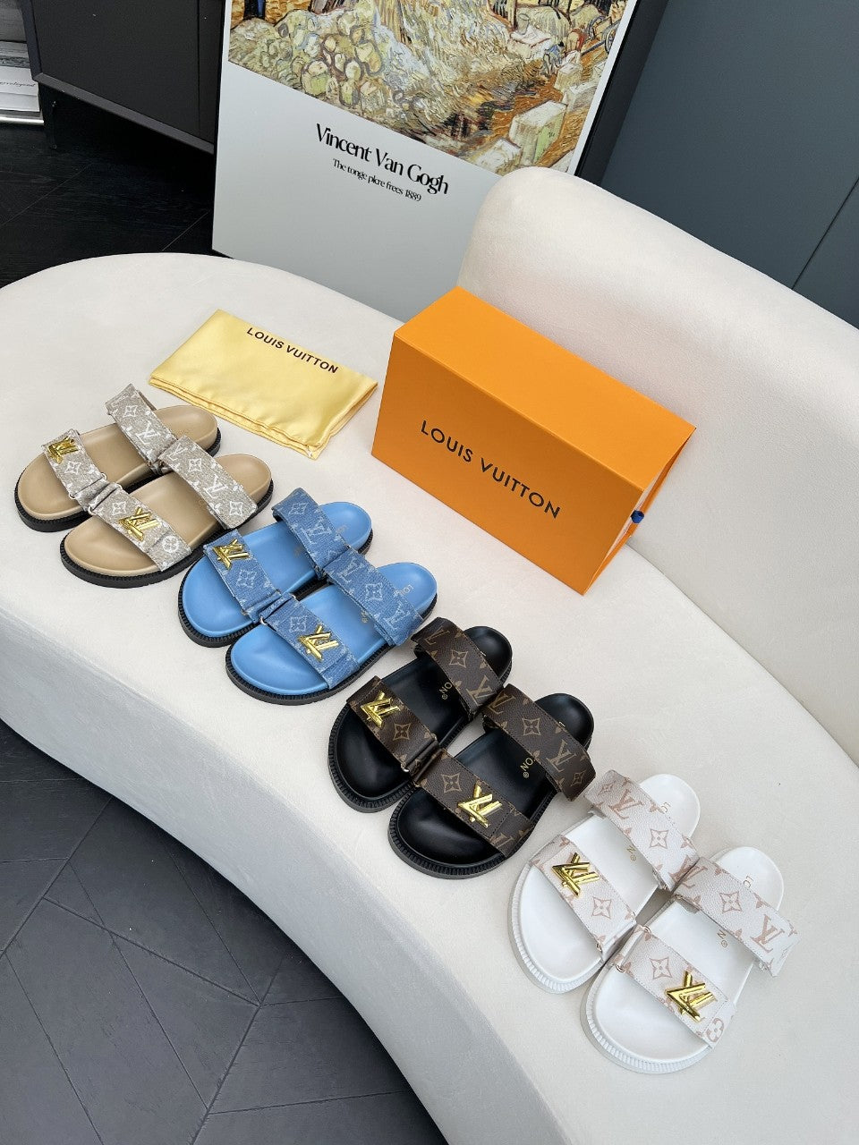 Z2X66B55 Popular high-quality leather slippers
