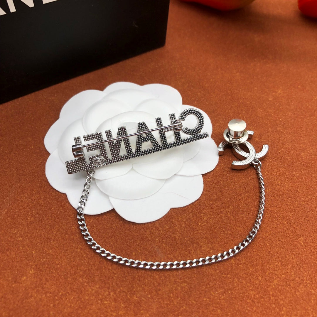 14C884X    Popular Brooch