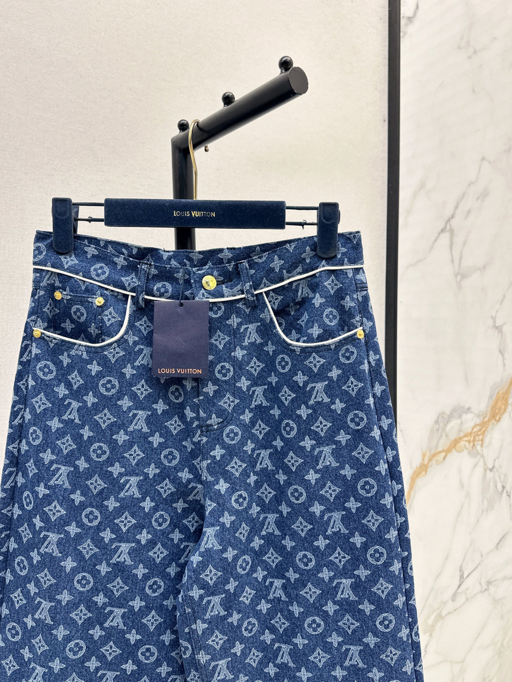 U2X56E64 Popular Pants fashion jeans