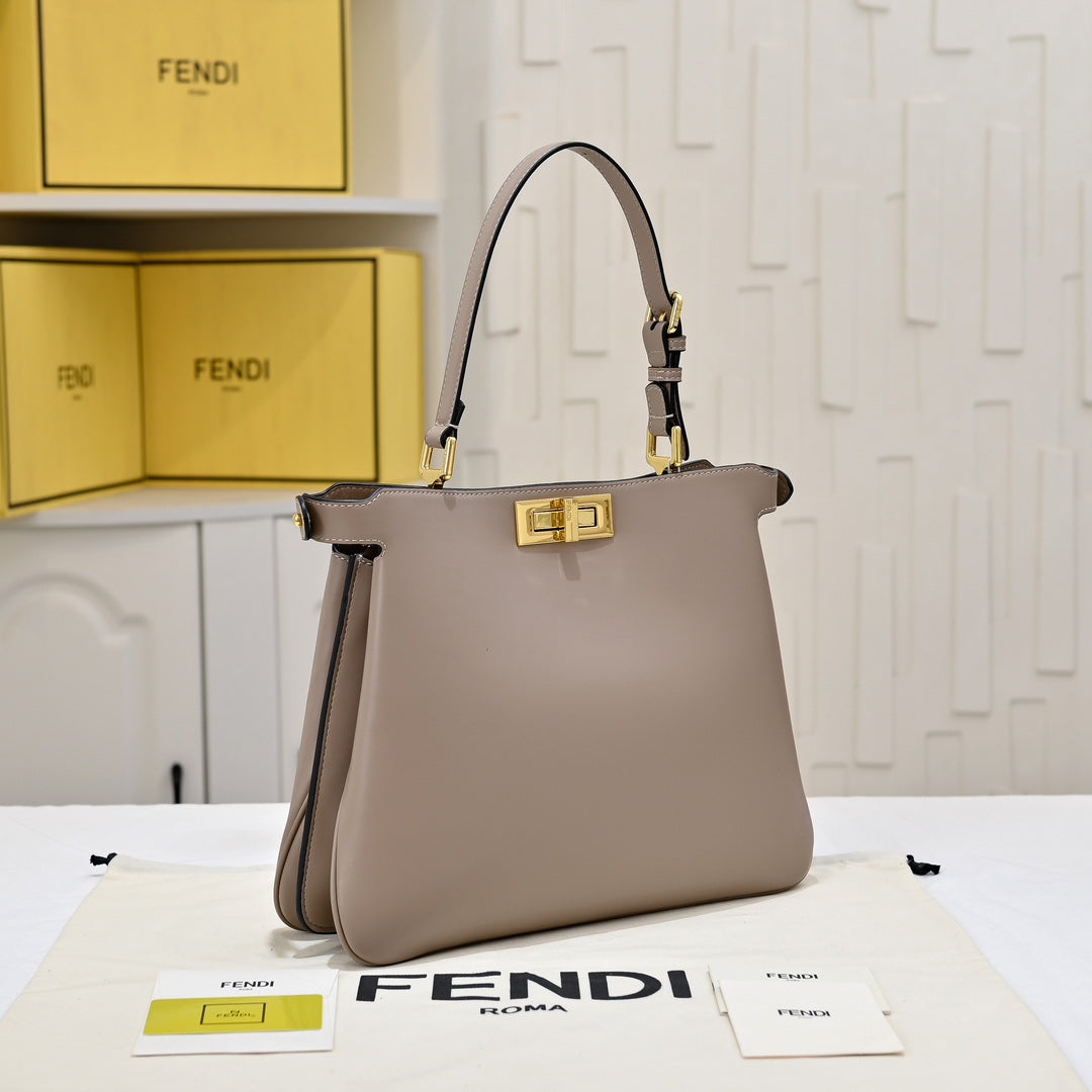 136PF98B Popular leather bag