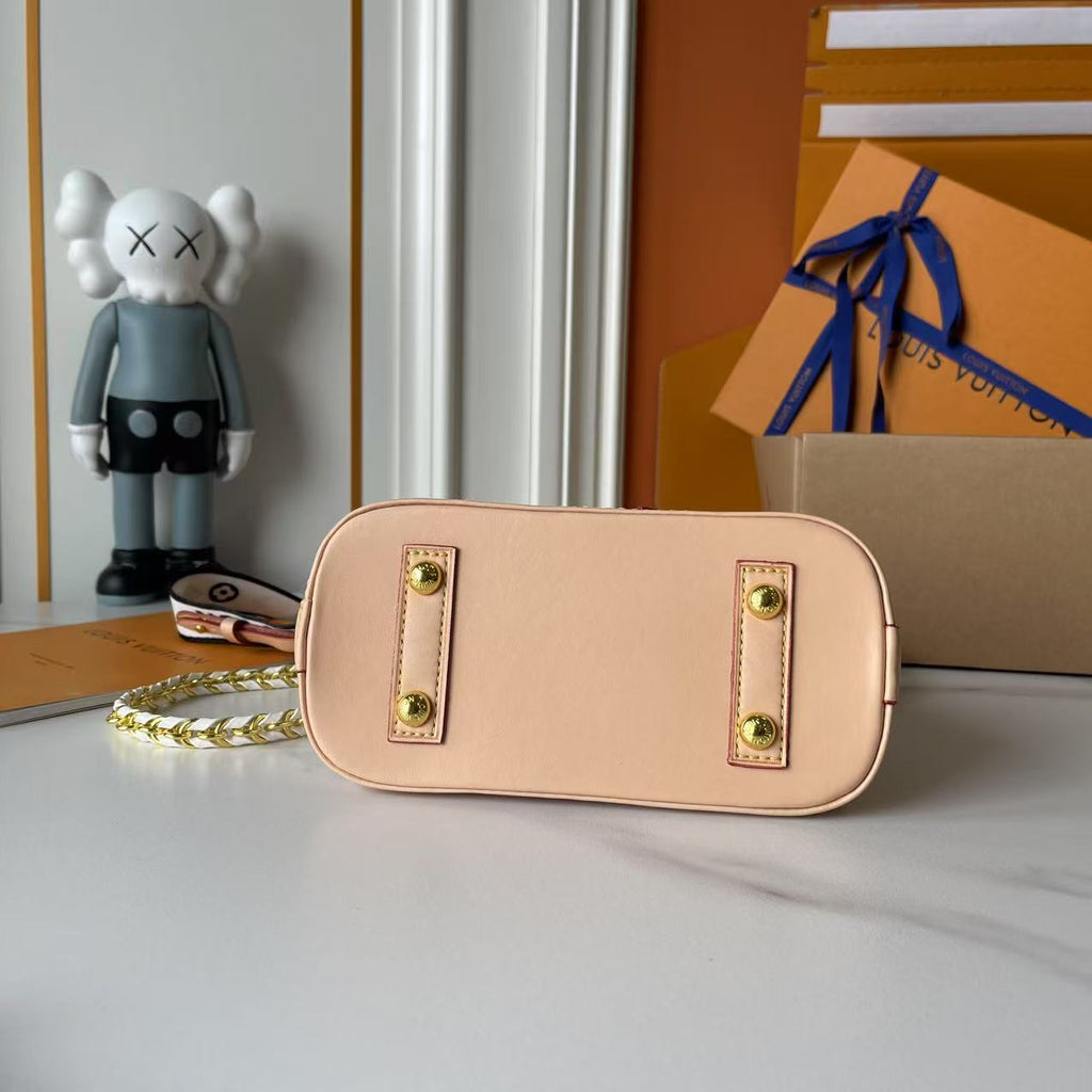 146PE95B Popular leather bag