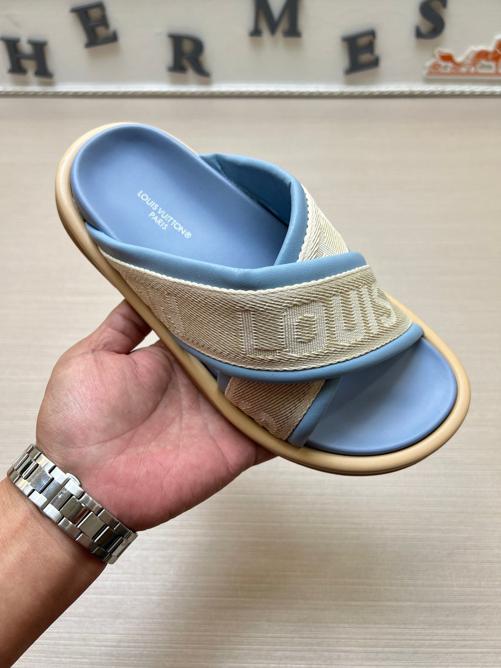 535ZE270Z Popular Slippers