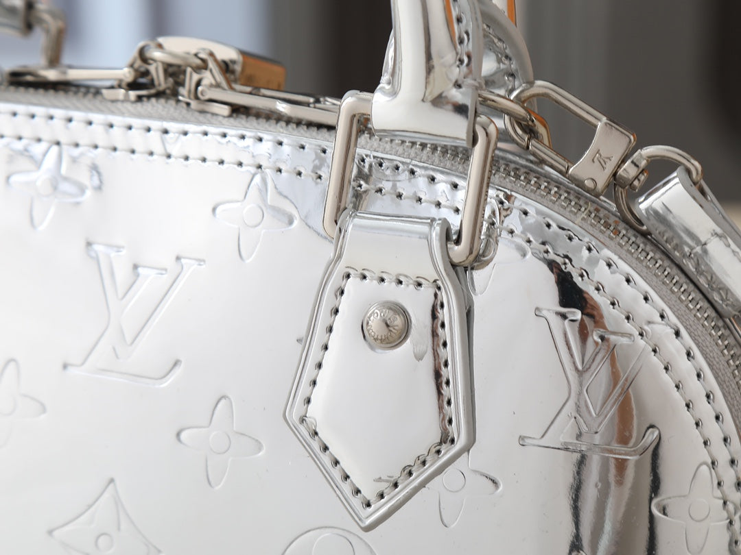 146PE96B Popular leather bag
