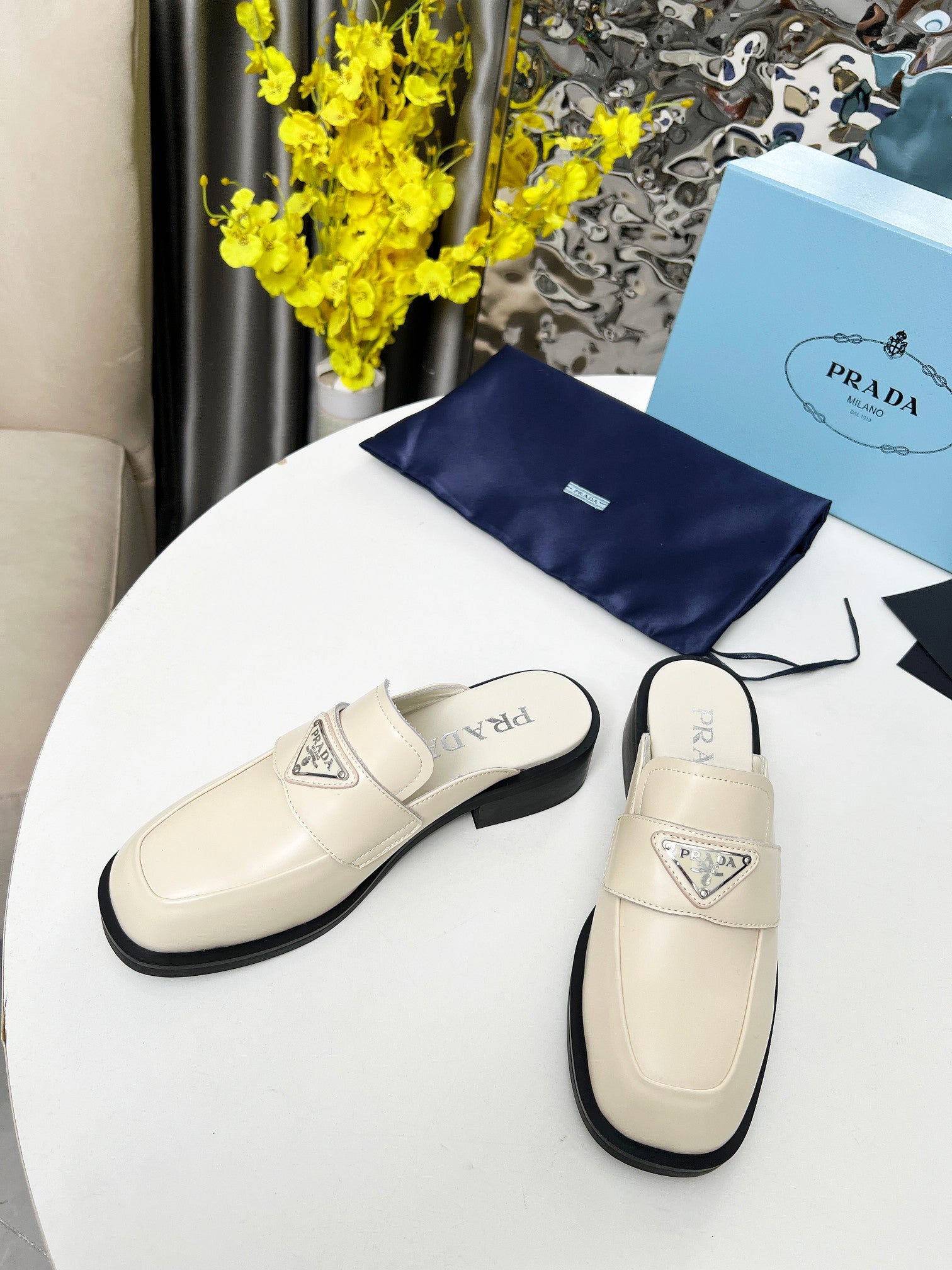 2105QP403Z Popular high-quality leather Shoes