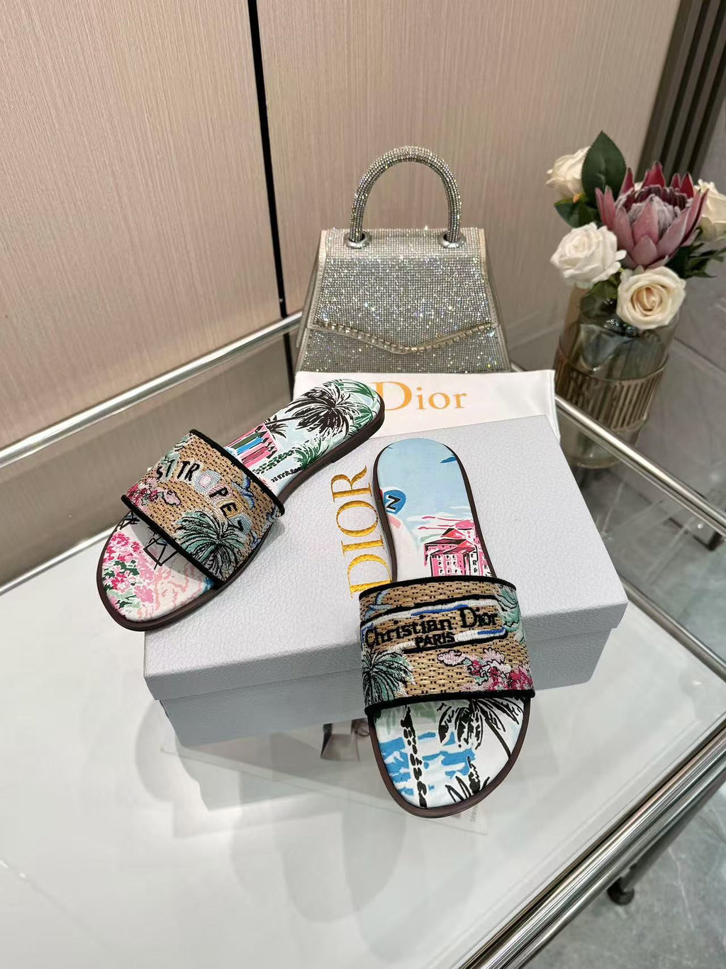 285ZD67Z  Popular Peather Slippers