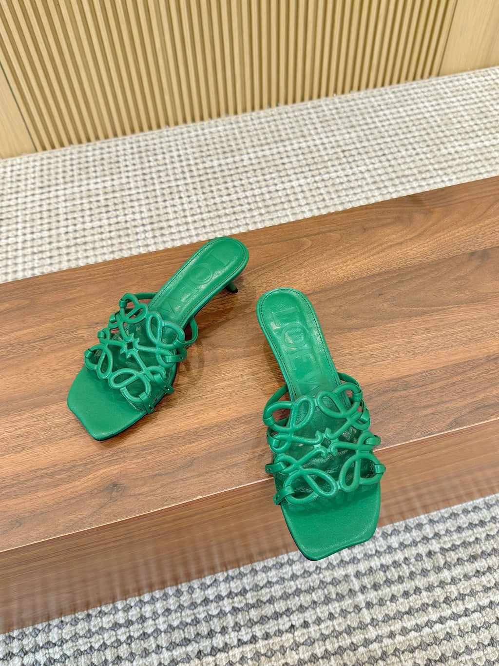 Z2X66A21 Popular high-quality leather Shoes