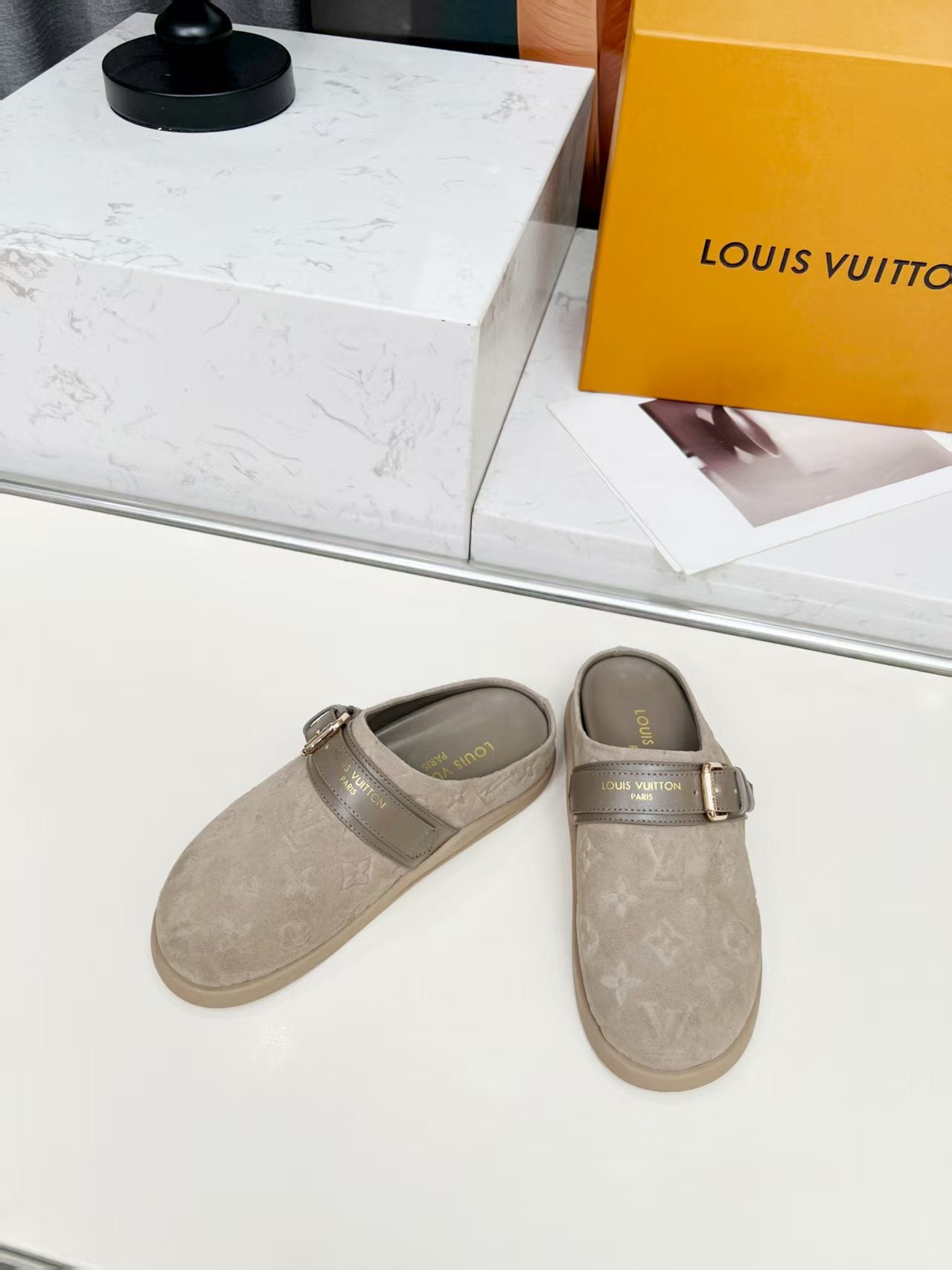 2105QE255Z Popular high-quality Shoes