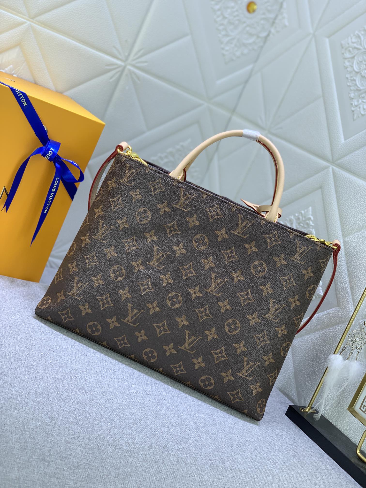 2XE330B Popular   leather bag 