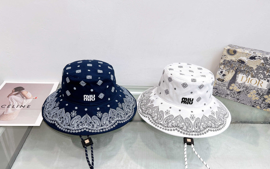 15QA82M Popular hats