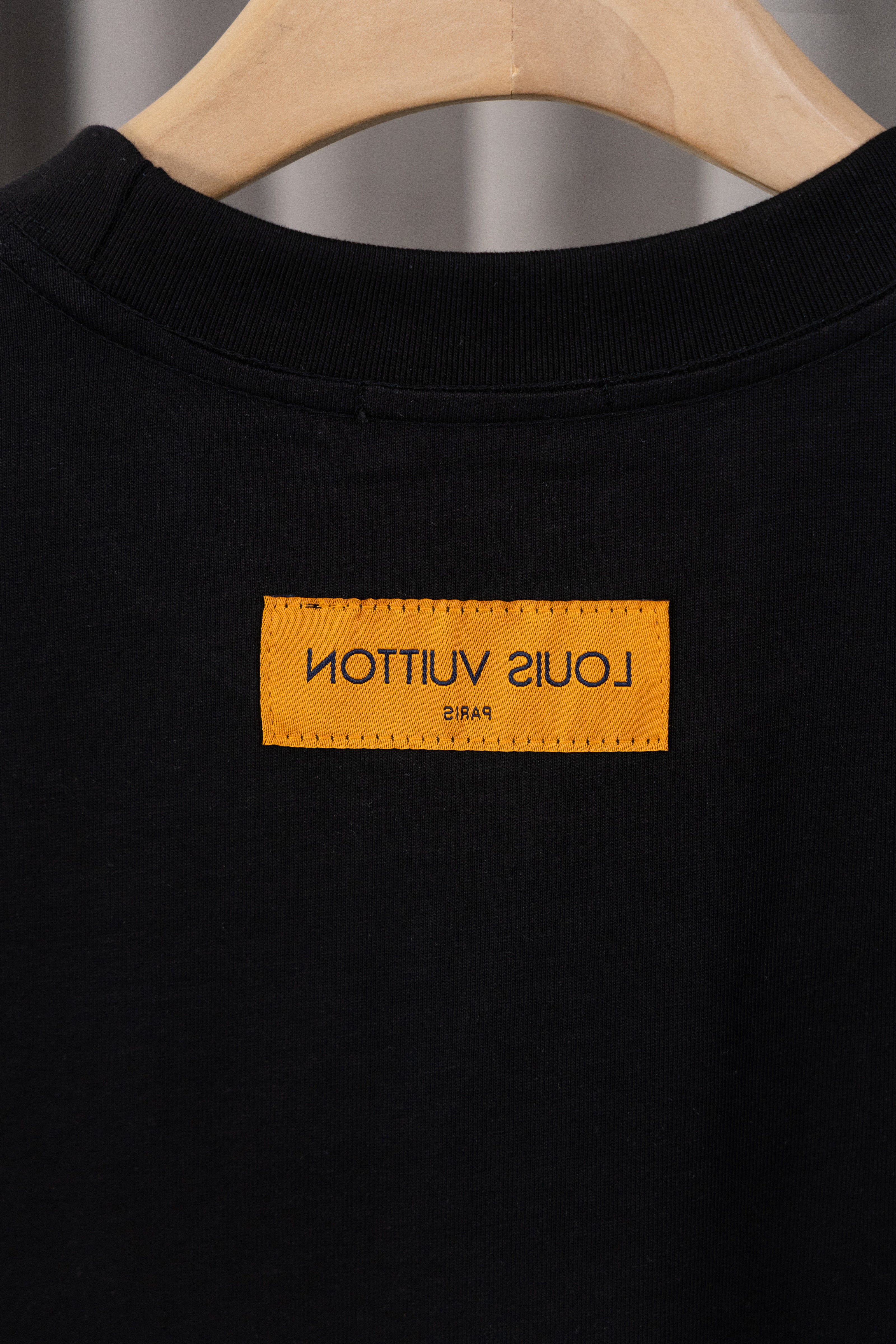 36PE137U Popular T-shirts