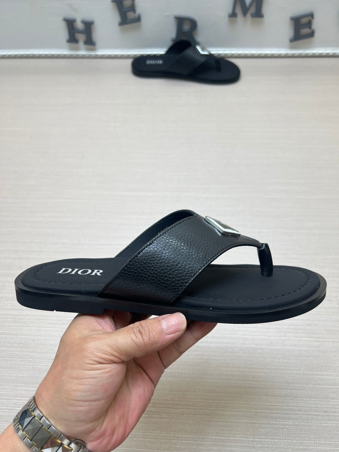 54D77Z Popular  slippers