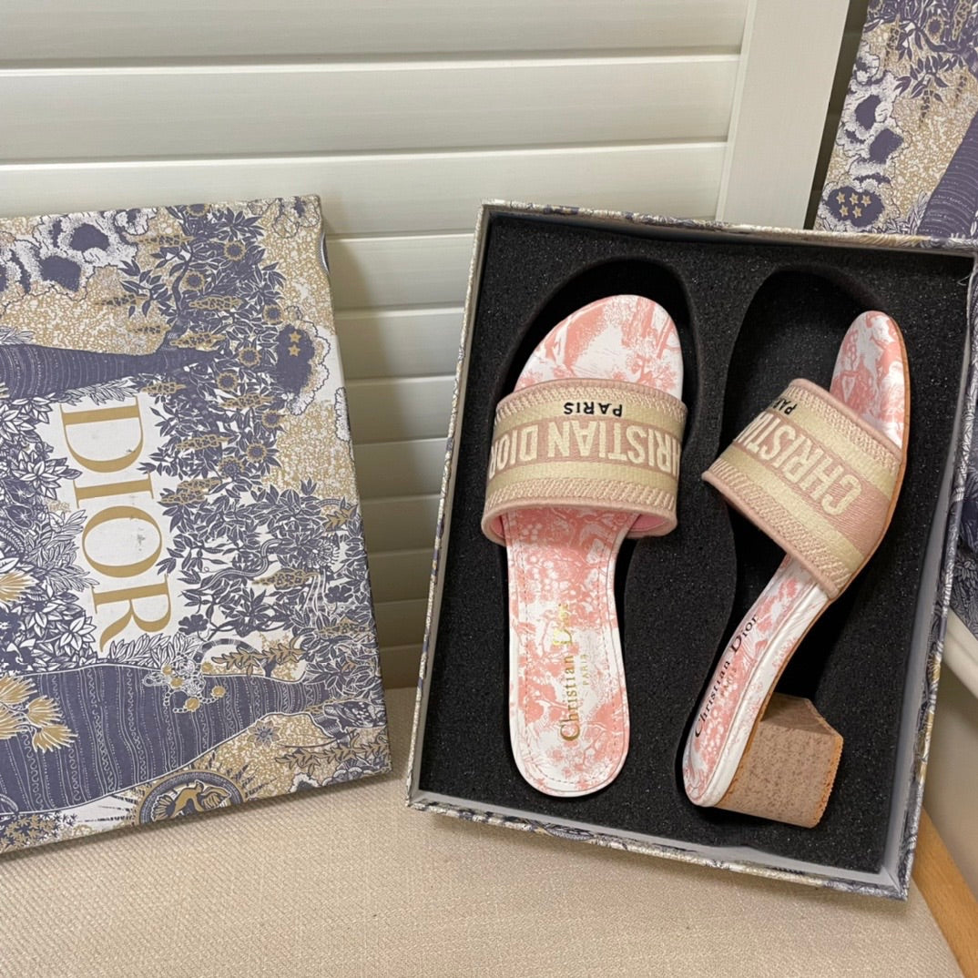 14D64Z Popular sandals