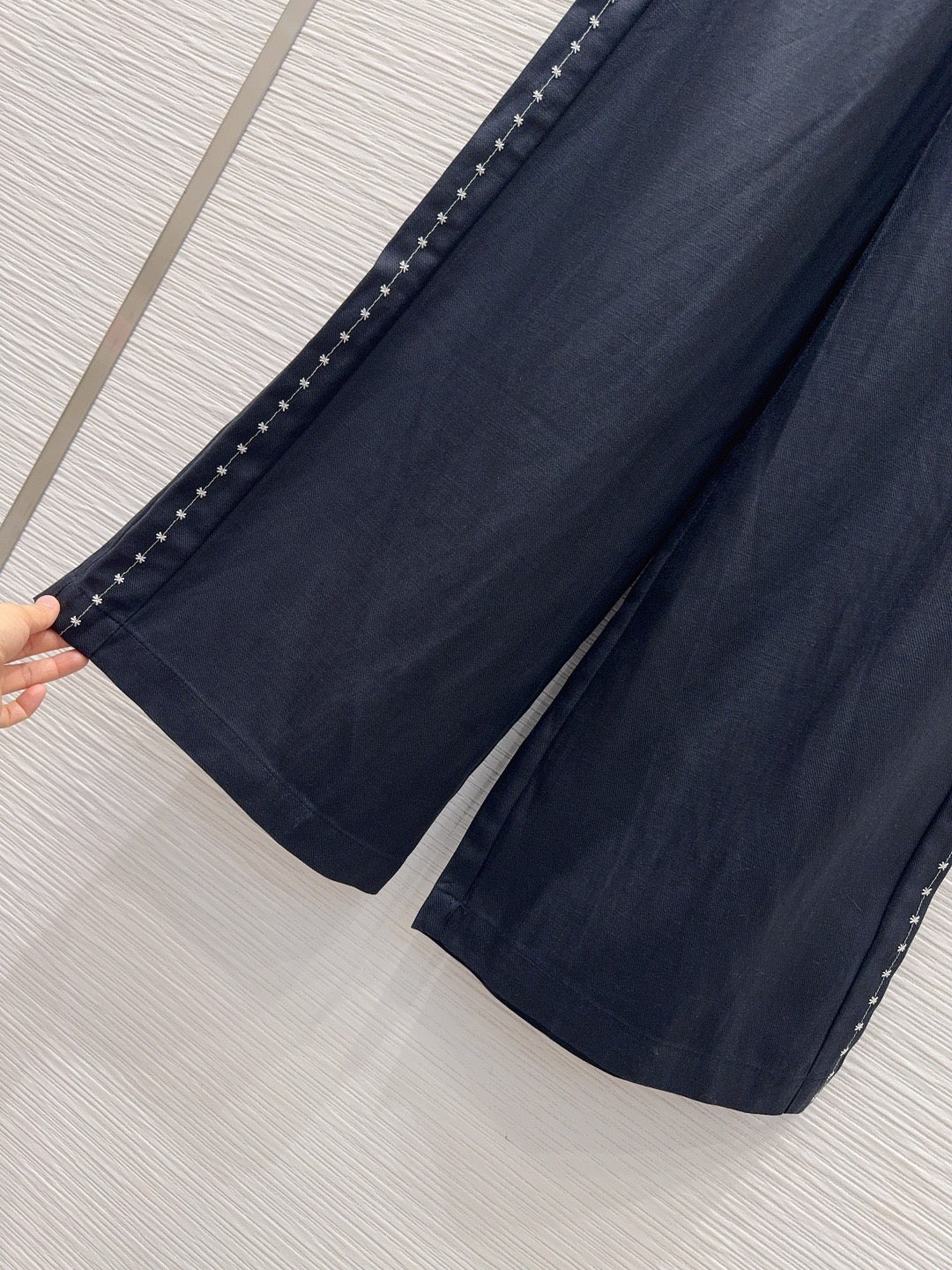 U1X56A2 Popular Pants