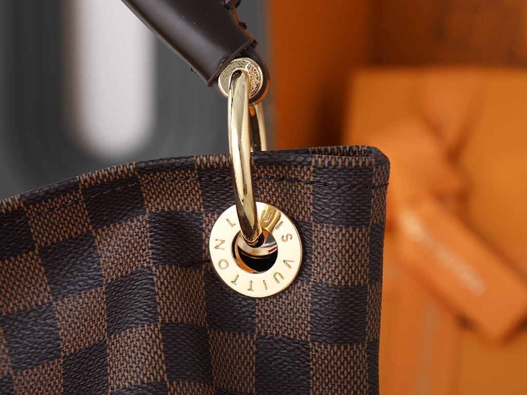 146PE67B Popular bag