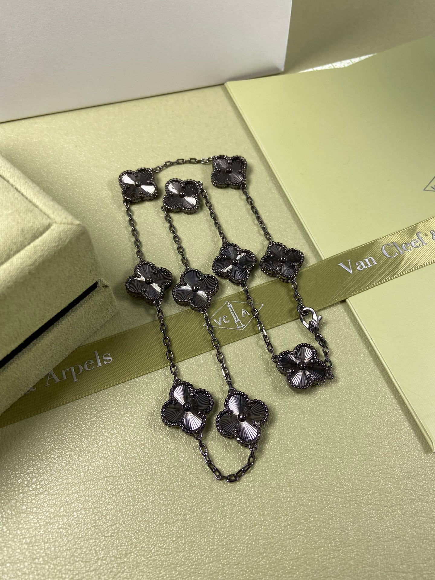 5XVA185K  Popular rings,earrings, bracelets,necklaces