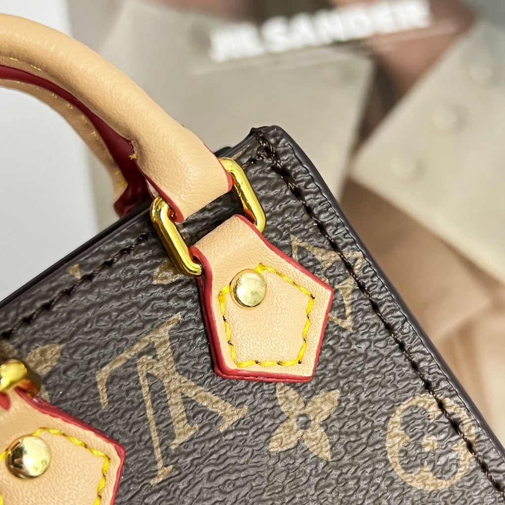 35ZE7A Popular bag 's charms accessories