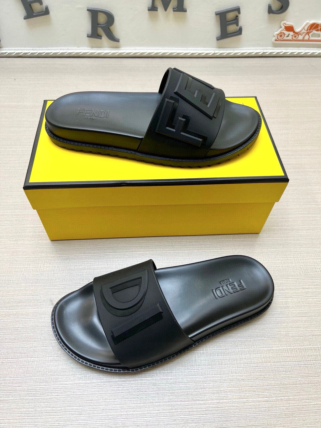 535ZF281Z Popular Slippers