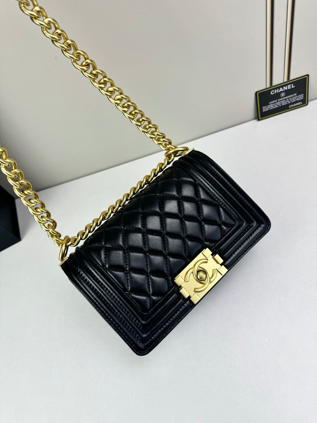 136PC16B Popular leather bag