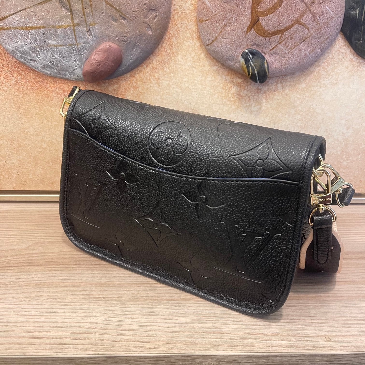 2XE028B Popular leather bag 