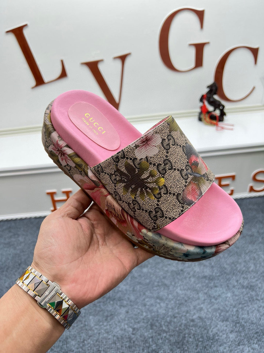 54B122Z Popular slippers  Sole thickness 5.5cm