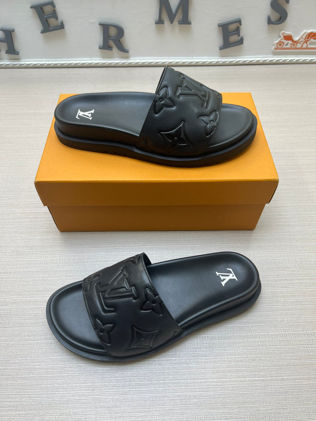 54E3Z Popular slippers