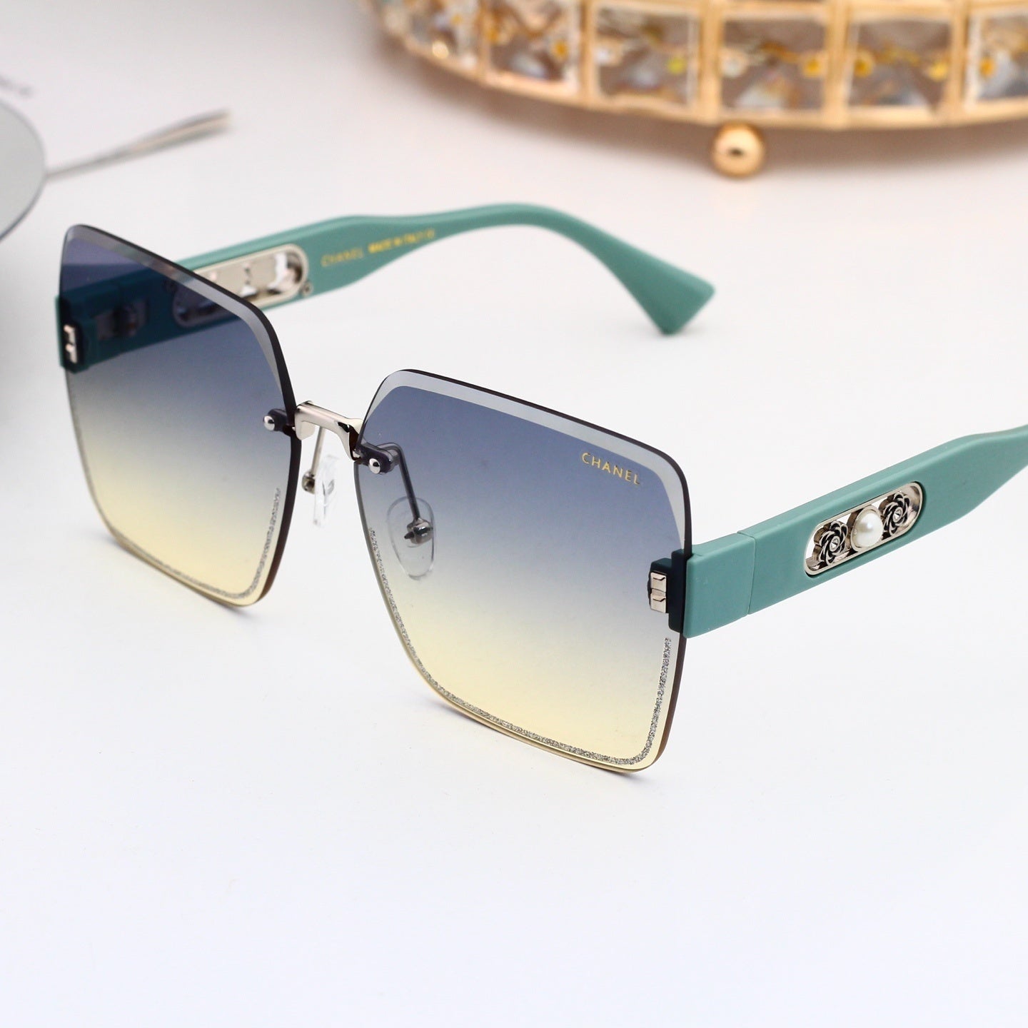 156PC44T Popular Sunglasses