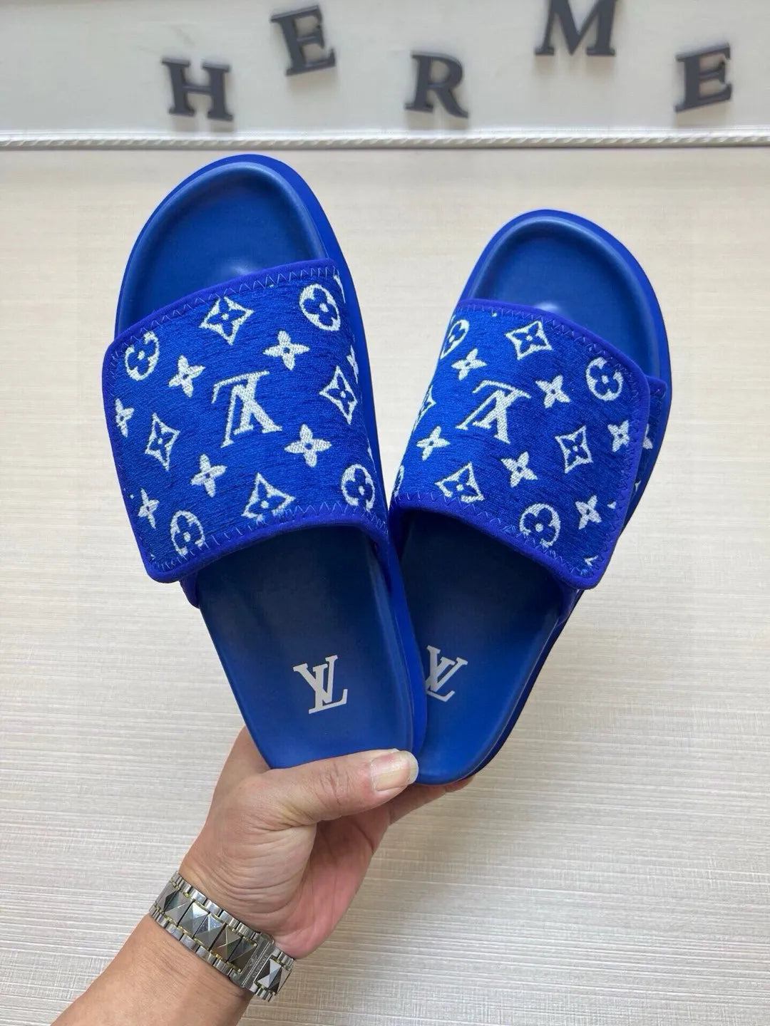 5QE4Z Popular Slippers