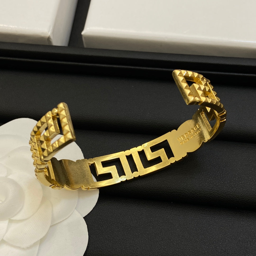 1NV61K  Popular bracelet
