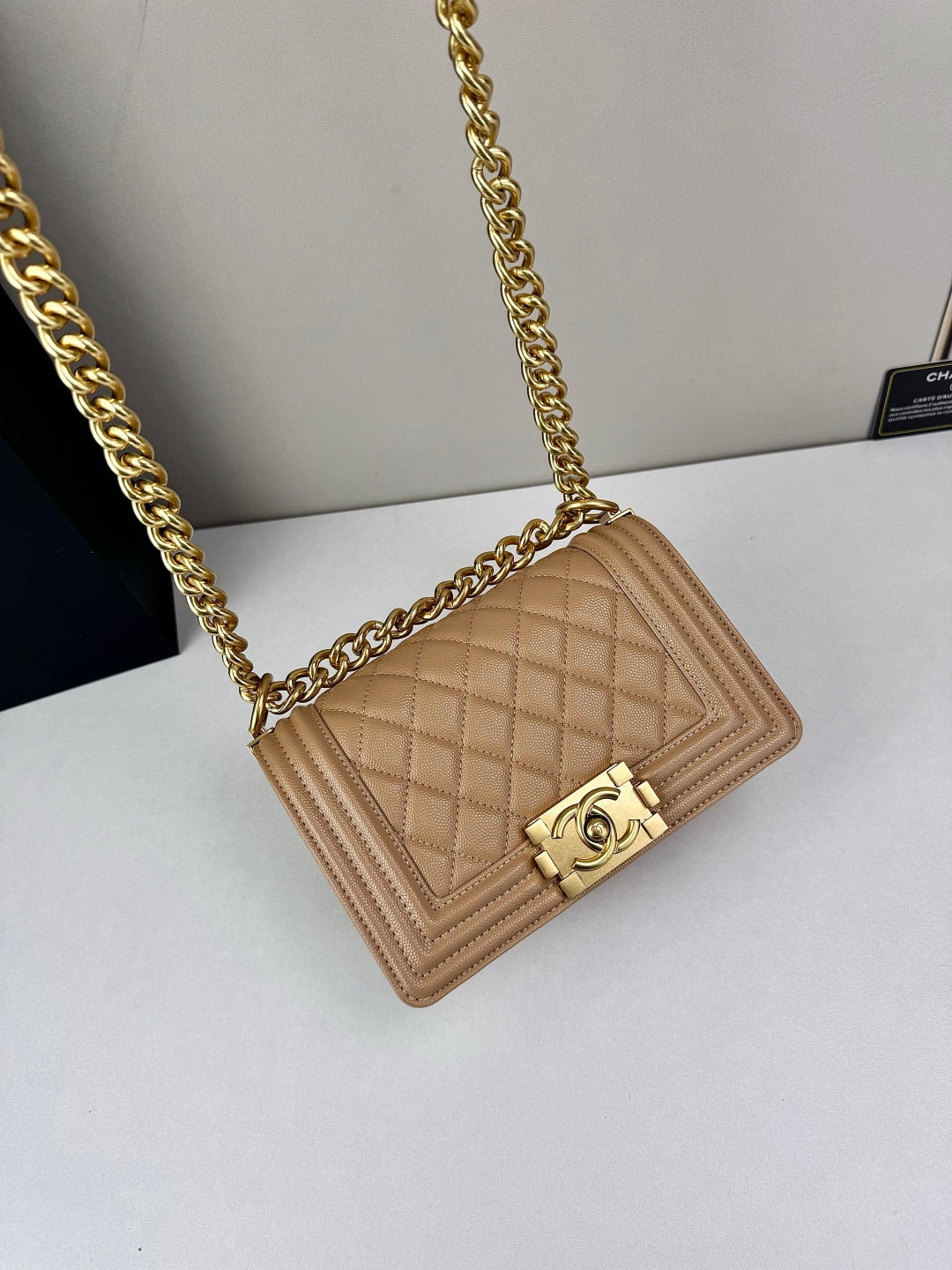 136PC16B Popular leather bag