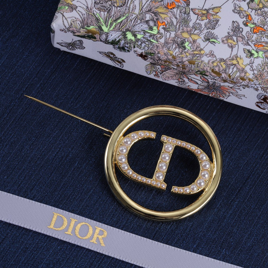 55ZD99X Popular Brooch