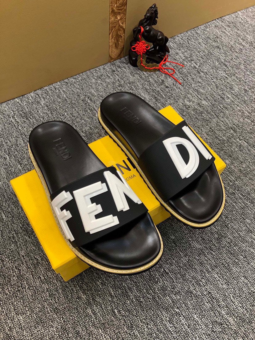 5XF106Z Popular Slippers