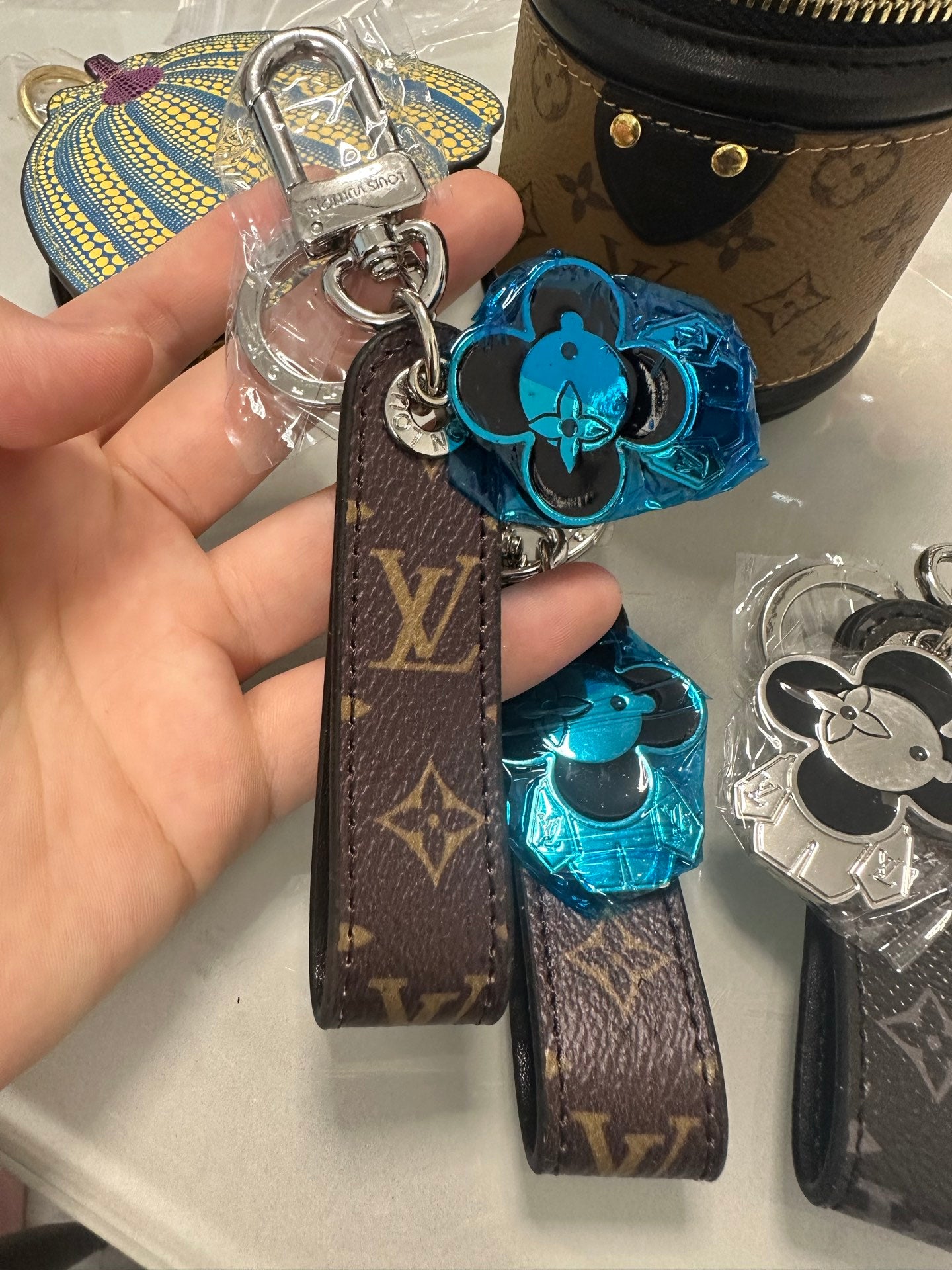 35ZE27A Popular bag 's charms accessories
