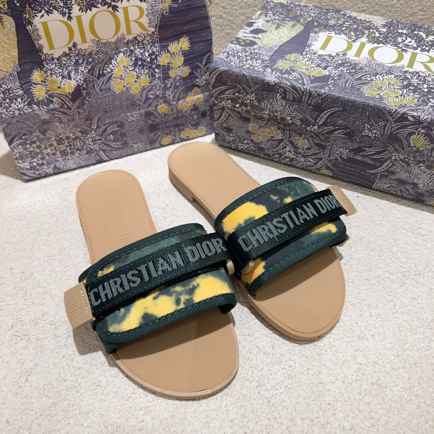 14D18Z Popular slippers
