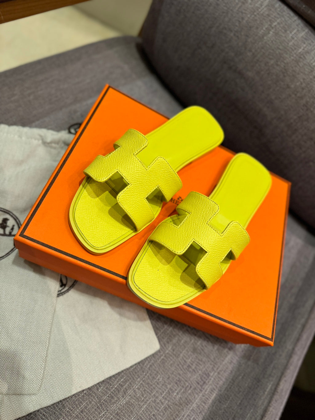 155ZH311Z Popular Slippers