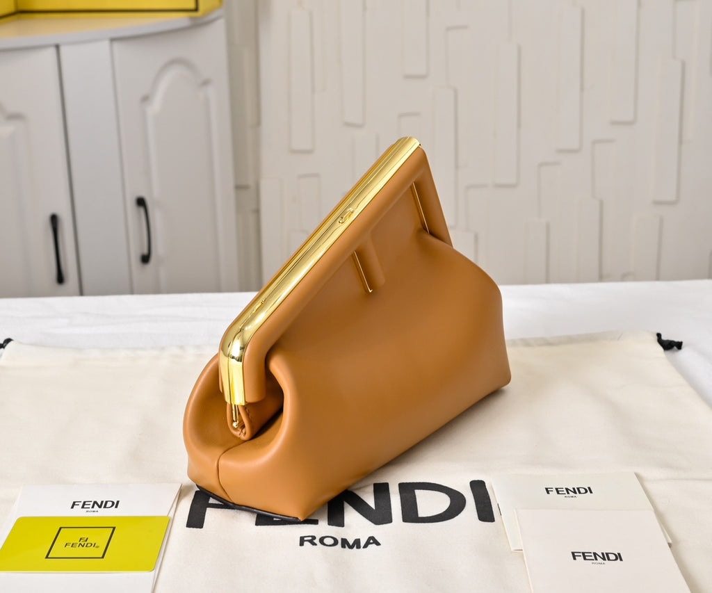 B1N46F8 Popular leather bag