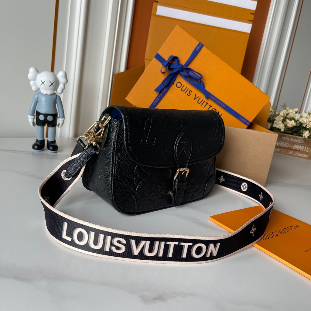 136PE38B Popular leather bag